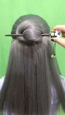 Very convenient hairstyle 