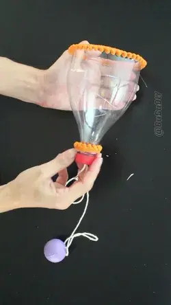 Brinquedo feito com reciclável 