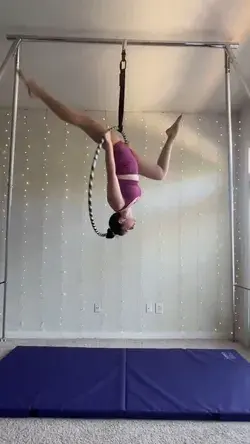 aerial hoop contortion