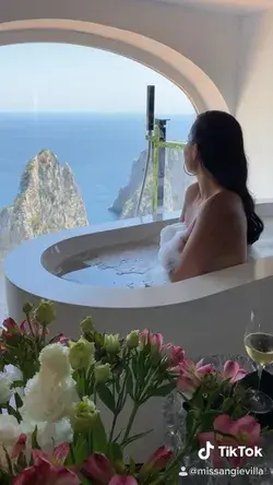 Capri Views from your Tub 