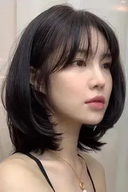 cute easy hairstyle Ideas for short hair with bangs