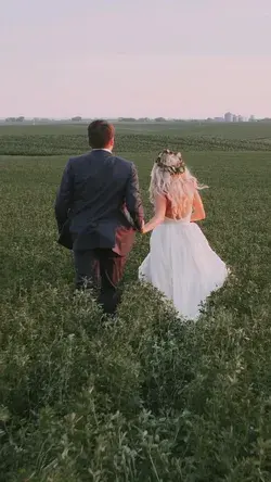 Beautiful Wedding in the Fields During Sunset // Elin + Andy