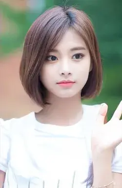 Short hair Tzuyu twice