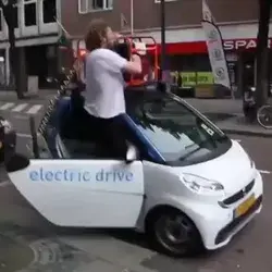 Interesting method of powering an electric car