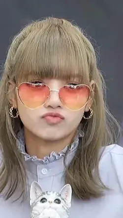 lisa fancam