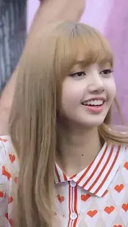 Lisa fancam