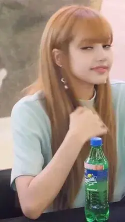 lisa fancam