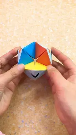 Unlimited flip origami