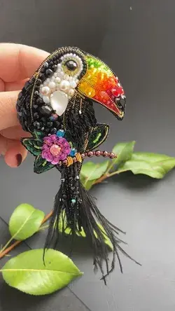 Toucan brooch | Tropical bird jewelry