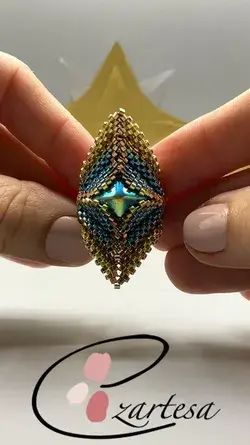 Wonder Woman Beaded Star Ring Tutorial by EZARTESA