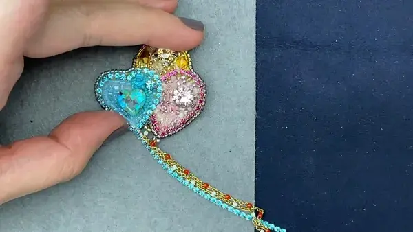 Beaded brooch “Balloons”