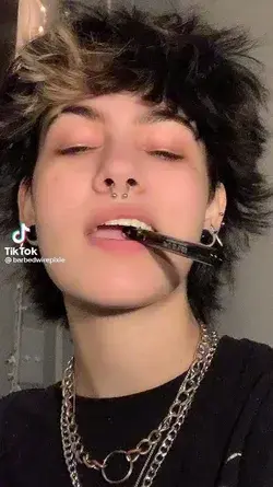 *this is not me* credit to @/barbedwirepixie on tiktok