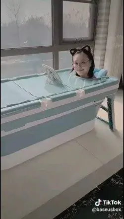 Portable bathtub