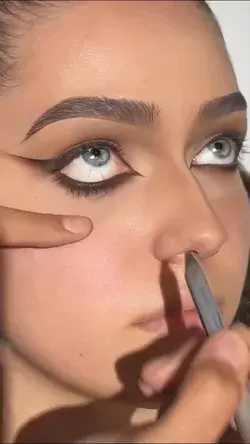 A gorgeous makeup look