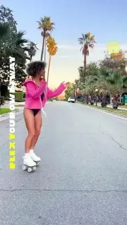 Roller girl красивая девушка на роликах