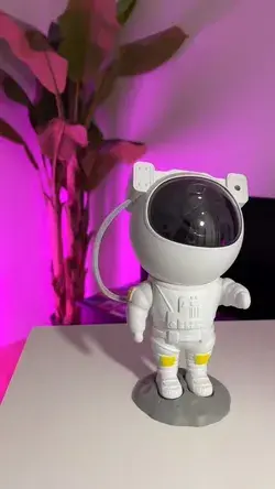 Astronaut-Inspired Nightlight for Cosmic Ambiance
