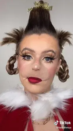 Cindy Lou Who makeup