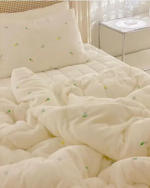 Aesthetic white bedsheets