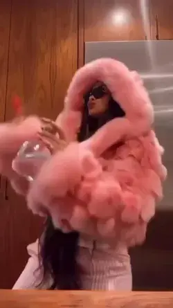 Pin by ㅤ on ‎ girls [Video] | Womens faux fur coat, Pink fur coat, Pink fur