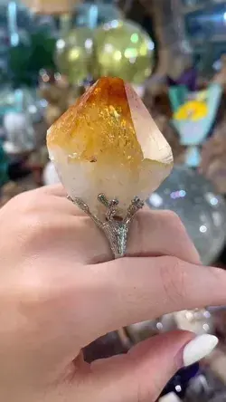 Crystal gemstone ring