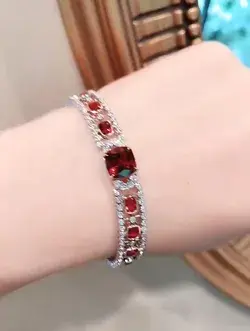 Beautiful bracelet, I really like it!