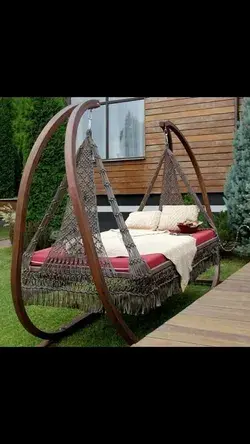 Modern style outdoor swing design idea