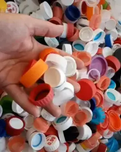 Ideas with bottle caps! @naydias_artesanato_dicas