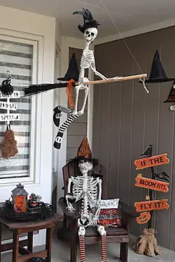 HALLOWEEN DECORATIONS