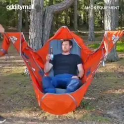 A hammock that lets you lie completely flat! 😱⁣