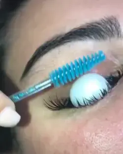 LASH EXTENSIONS CLEANING PROCESS
