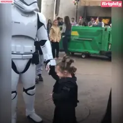 Little girl adores Kylo Ren and the Dark Side has never looked this cute 