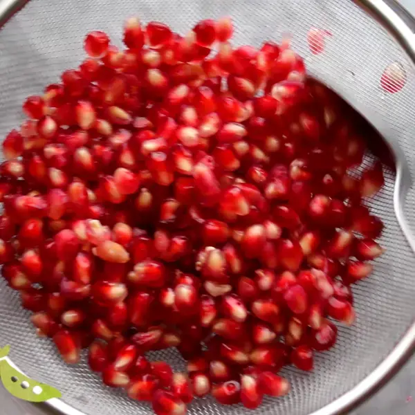 How to Eat a Pomegranate