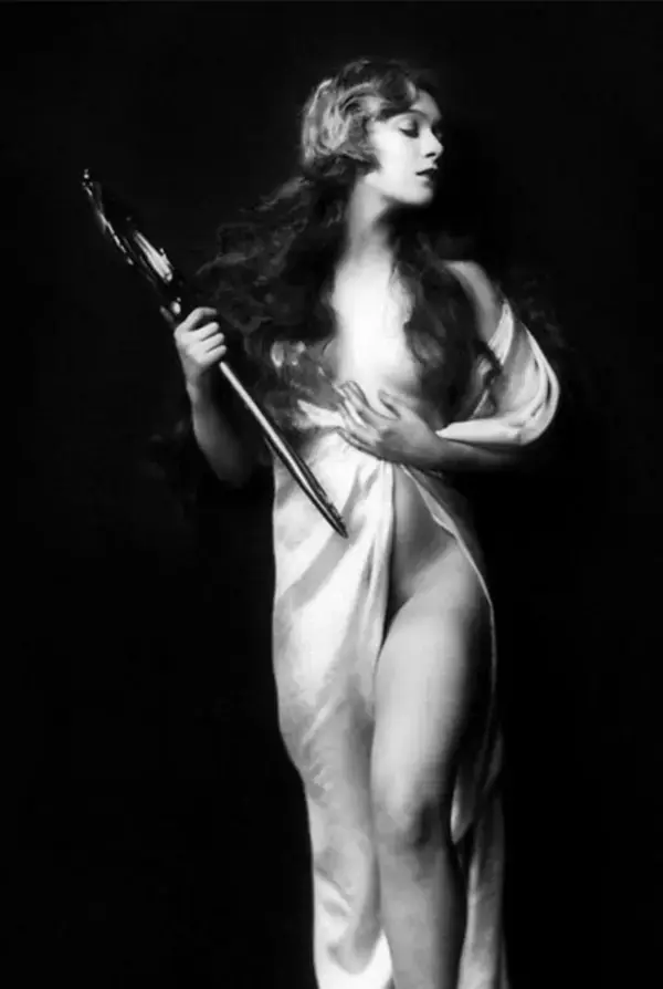 ZIEGFELD GIRL: Actress Caryl Bergman