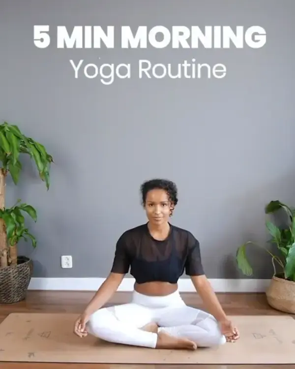 5 Minute Morning Yoga Flow // by Own Your Glow