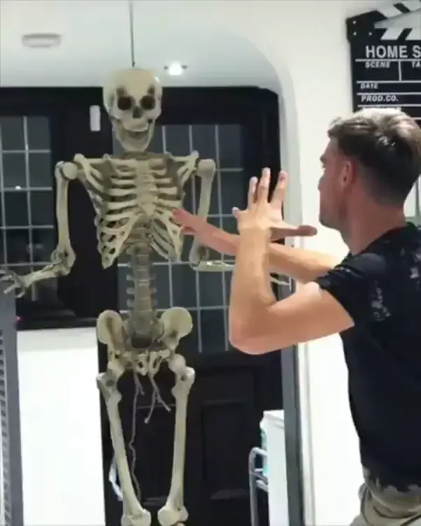 SKELETON SURPRISE!!! 💀💀💀😂😂😂 (his reaction was priceless 😭😂👀) #WAKpack