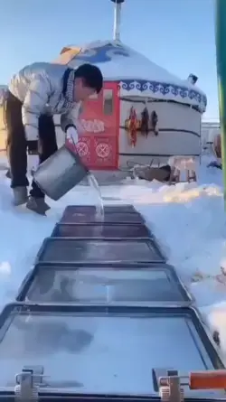 Cooler Out of Ice