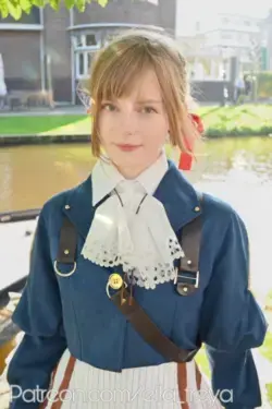 Ella Freya