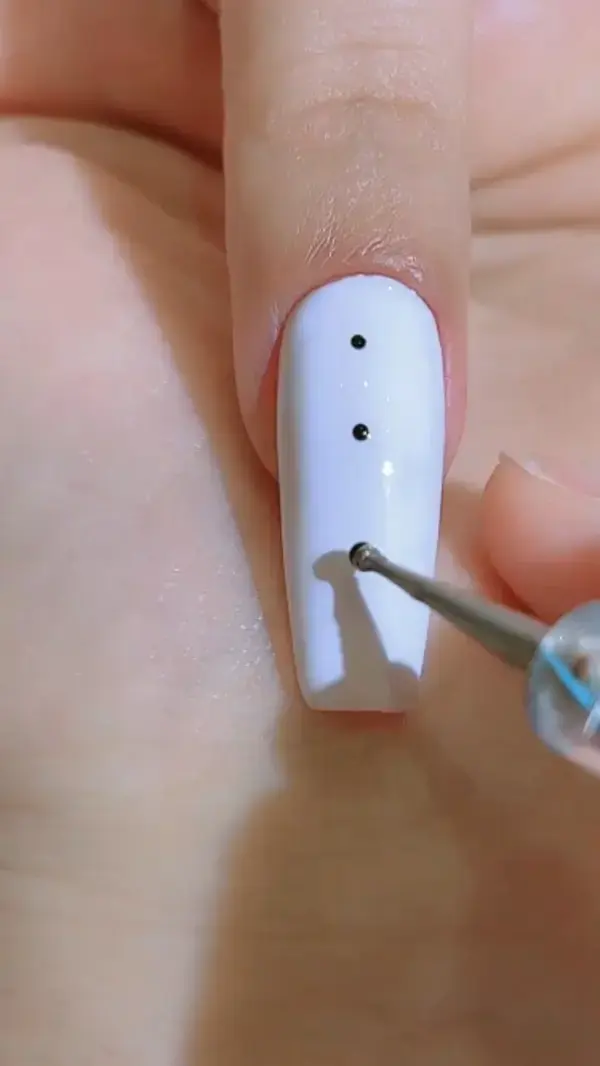 Qeepet nail art tutorial! #nail art  # #hand painted nail art # #knitted nail art