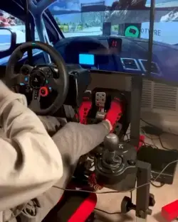Awesome driving set-up! 🔥🤯🏎
