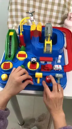 Can you play this car adventure toy so well like this?