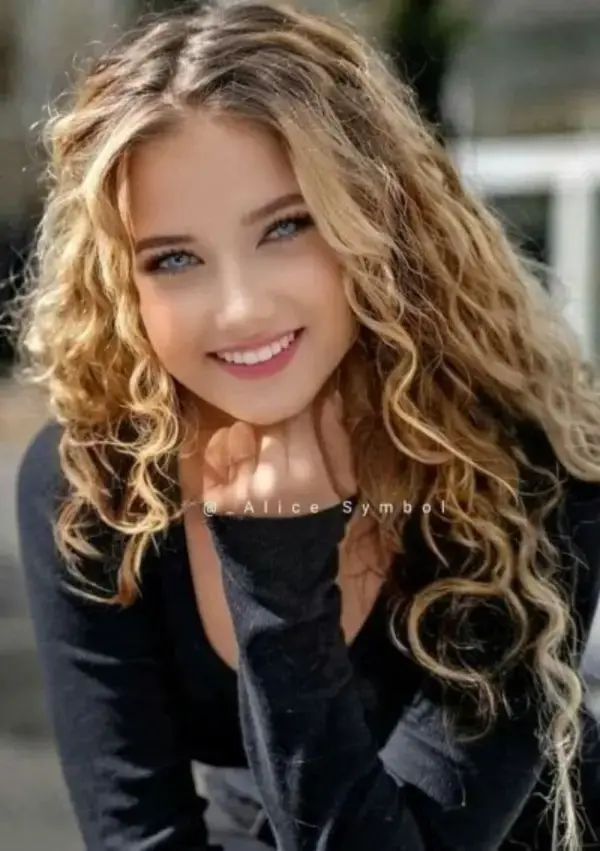 curly hairstyle